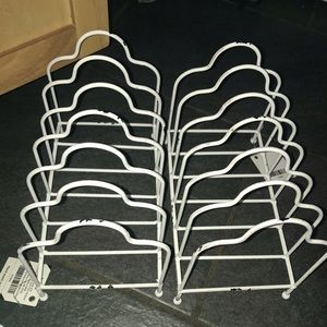 Farmhouse style plate racks